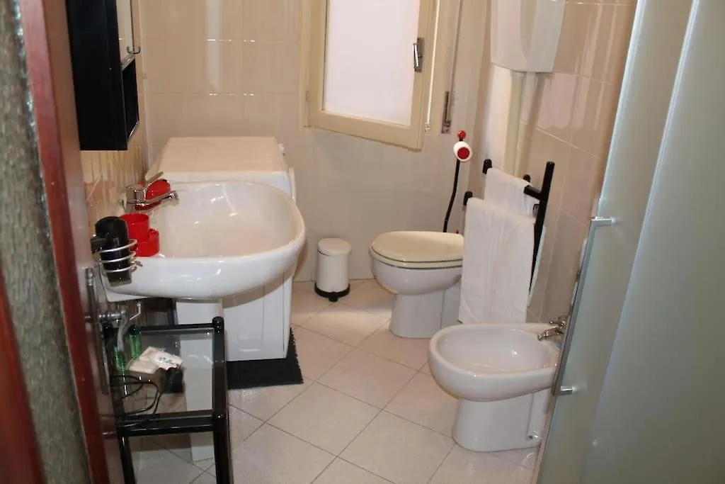 Casa Bilocale In Centro Vicino Stazione Lägenhet Voghera 0*,  Italien